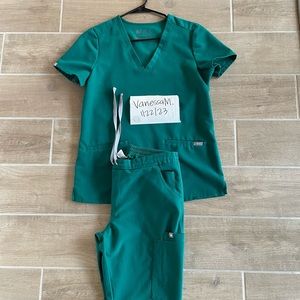 Figs Hunter Green Set